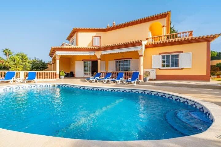 Ferienhaus Casa Bella Vista - Fantastic Spacious With Beautiful Views Views Of The Algarvian Mountains, Monchique Estômbar